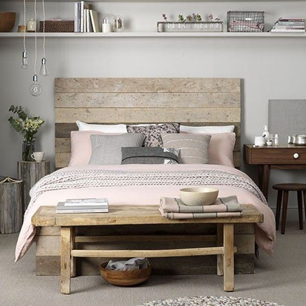  12 meubels en gestoffeerde meubelen om aan het voeteneind van het bed te zetten