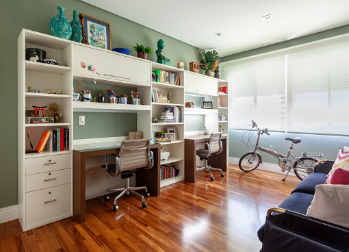  Կրկնակի տնային գրասենյակ. ինչպես ստեղծել ֆունկցիոնալ տարածք երկու անձի համար