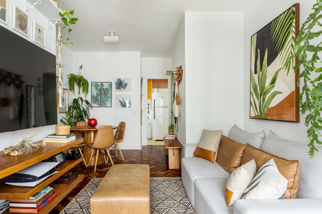  Архитектката обзавежда новия си апартамент от 75 кв. м в афектиран бохо стил