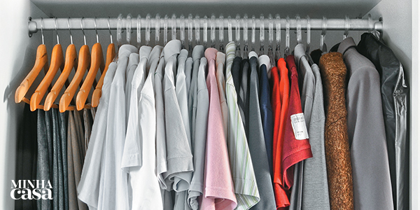  Làm thế nào để loại bỏ và tránh ẩm mốc, mùi hôi trên quần áo?